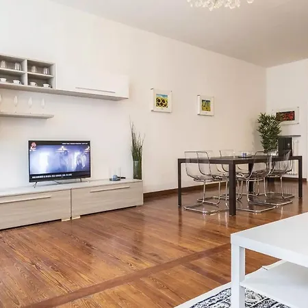 Porta Ticinese 24 Apartamento *