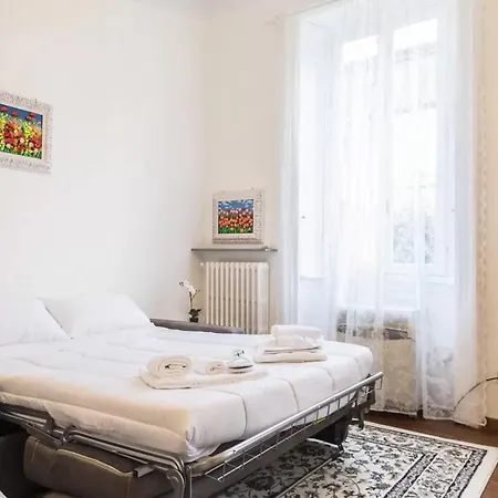 Apartment Porta Ticinese 24 *