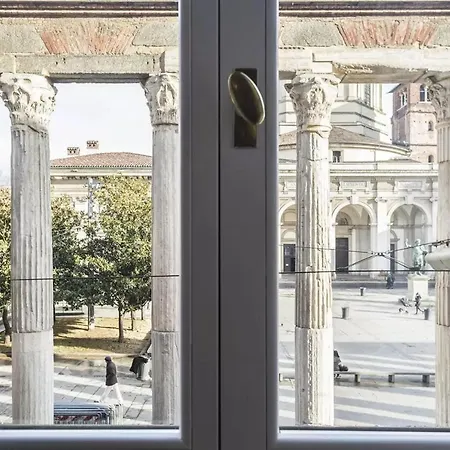 Porta Ticinese 24 *