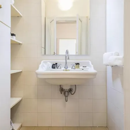 Porta Ticinese 24 Apartment *